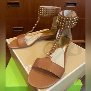 Michael Kors Strap shoes - Size 7
